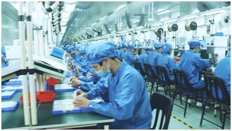 探寻电子烟制造之冠 火器领衔国内最大生产基地，软硬件融合铸就品质